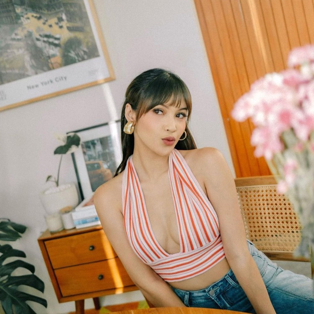 BRAND NEW - Halter Crop Top
